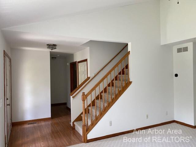 Building Photo - 3144 Dunwoodie Rd