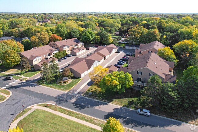 Foto del edificio - Village at Five Hawks