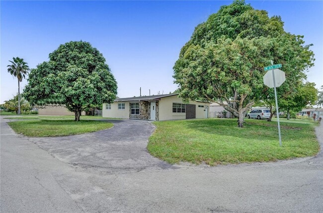 Building Photo - 6540 McKinley St