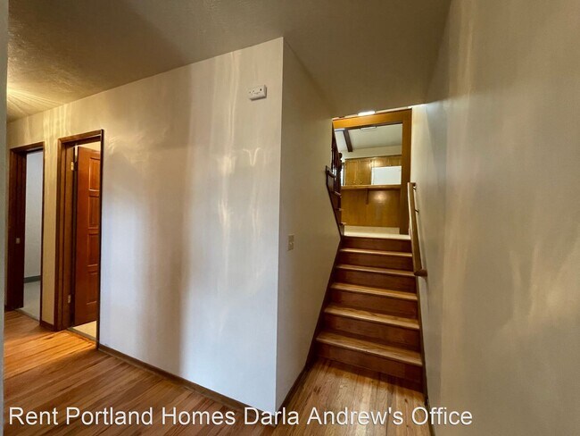 Building Photo - 3 br, 3 bath House - 4290 NW Columbia Ave.