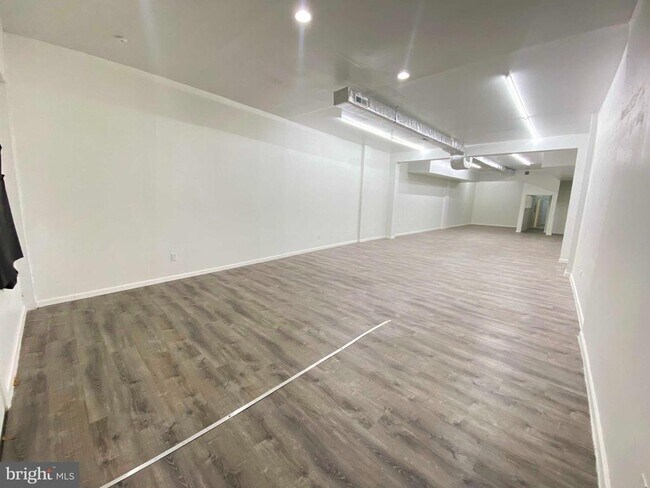 Foto del edificio - 1433 Vernon Rd
