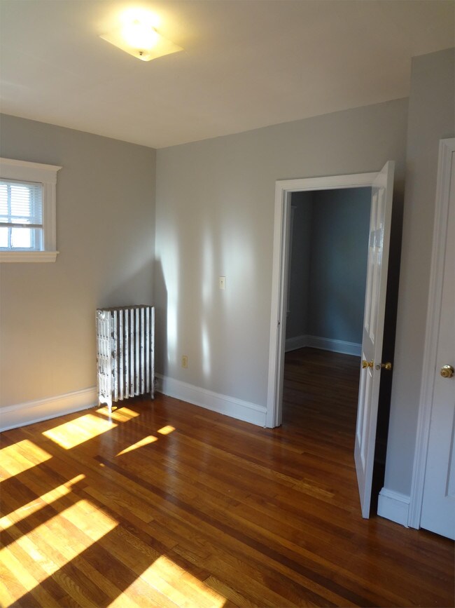 Building Photo - 38 Boynton St
