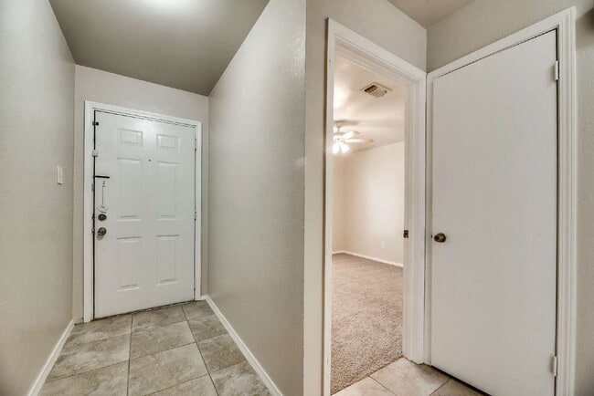 Building Photo - Great 3-2-2 in North Richland Hills surrounded by mature trees