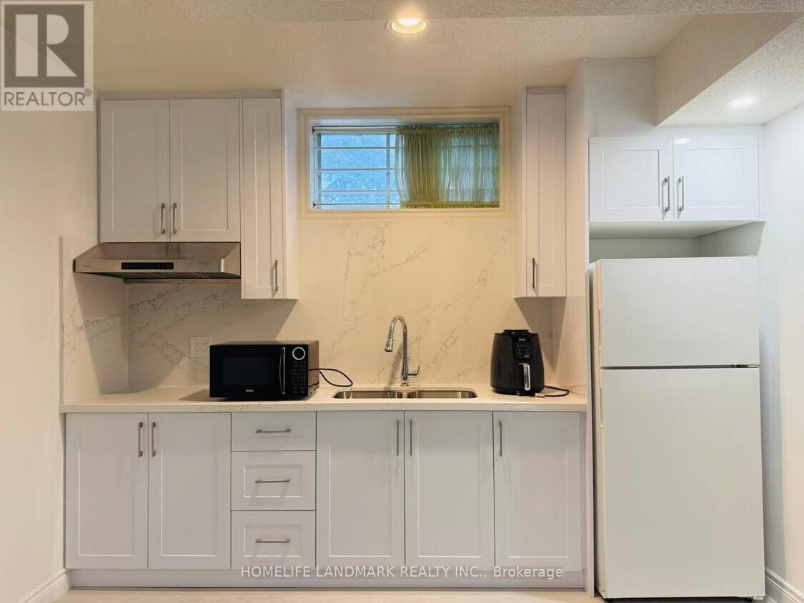 Photo principale - 325 Wilfred Ave