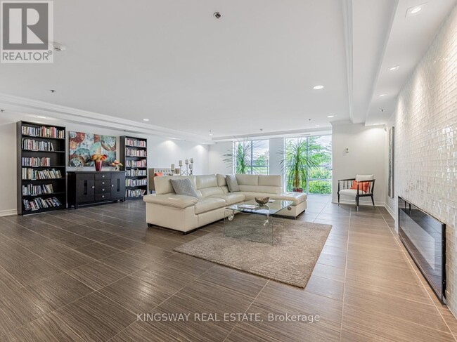 Photo du bâtiment - 1421 Costigan Rd