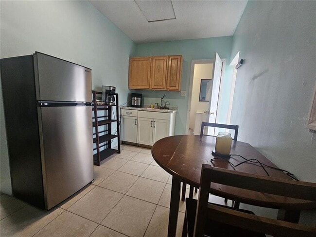 Building Photo - 896 Florida Pkwy