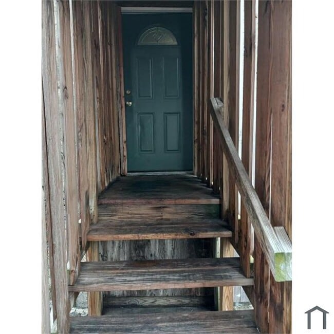 Building Photo - 3759 N Marshall St