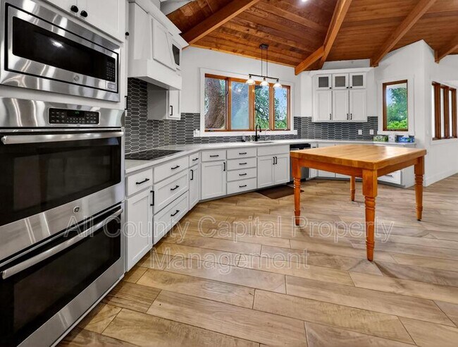 Foto del edificio - 6106 FM 437