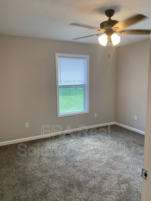 445 N Columbus St Unit B, Blanchester, OH 45107 Condo for Rent in