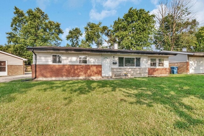 Building Photo - 1512 Lincoln Pl