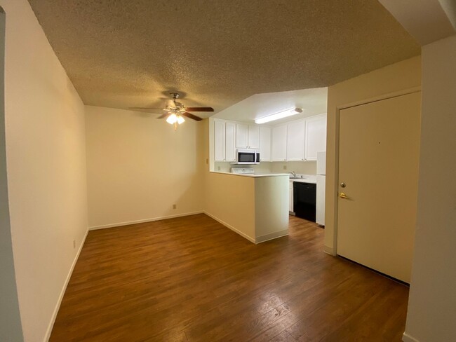 Interior Photo - Eastlake Apartments