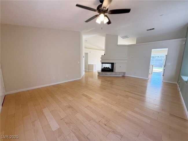 Building Photo - 3744 Crescent Canyon St