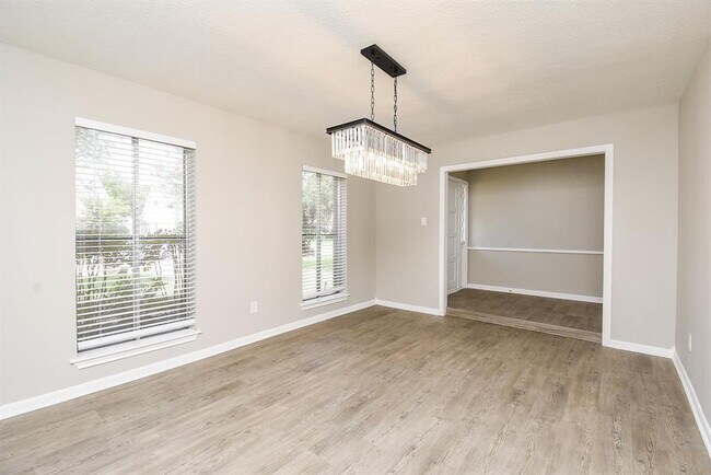 Building Photo - 7503 Bairnsdale Ln