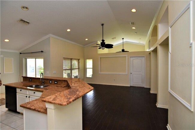Foto del edificio - 23824 Plantation Palms Blvd