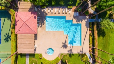 Building Photo - 353 N Hermosa Dr