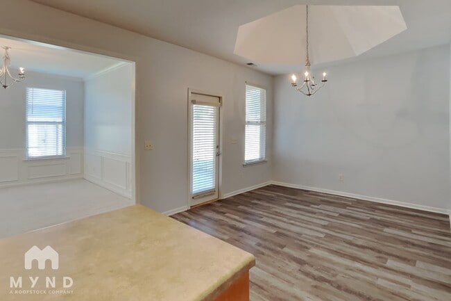 Building Photo - 1007 Riviera Dr