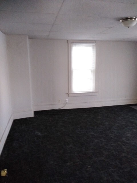 Building Photo - 532 S 4th St