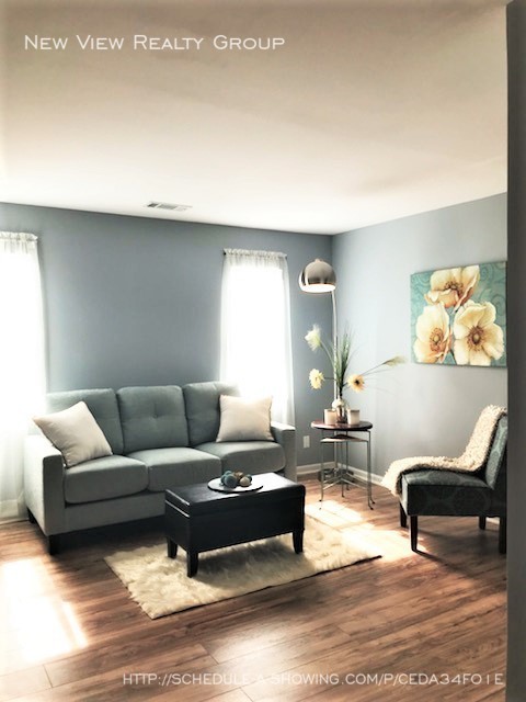 Foto del edificio - 5612 Farm Pond Ln