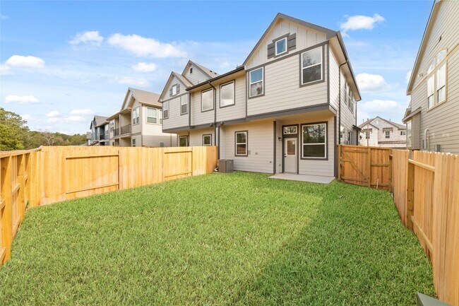 Building Photo - 131 W Coralburst Lp