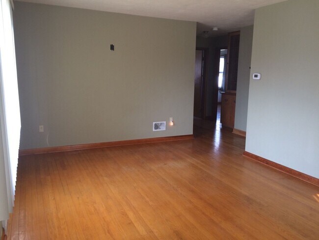 Foto del edificio - 1358 Pottery Rd