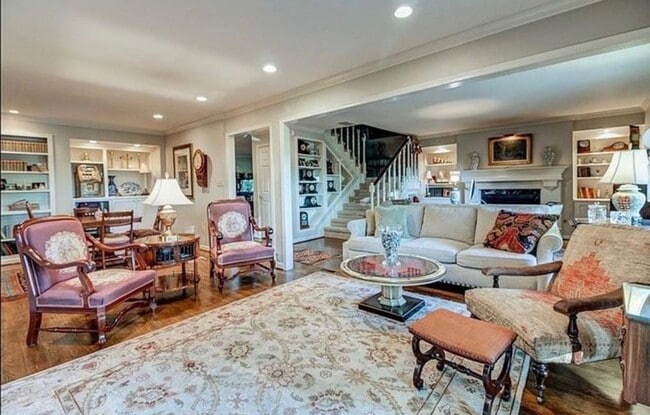 Foto del edificio - 4120 Mason Woods Ln