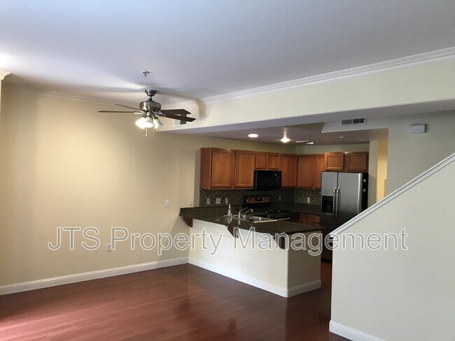 Foto del edificio - 4800 Westlake Parkway