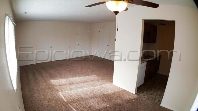 Foto del edificio - 775 Robins Rd