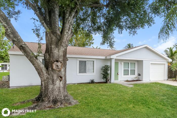 Primary Photo - 391 SW HOMELAND RD, PORT SAINT LUCIE, FL 3...