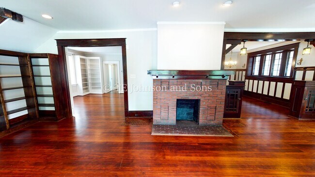 Foto del edificio - 5 Bedroom in Historic West End