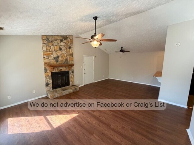 Building Photo - Briarcliff Condos- Tryon Drive