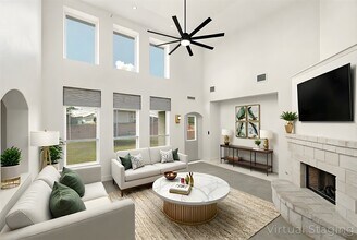 Building Photo - 2923 Golden Honey Ln