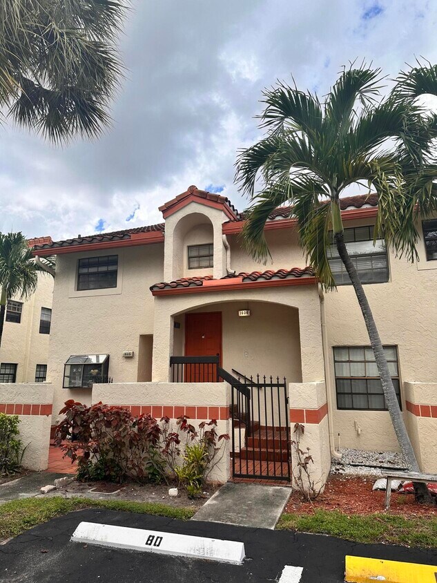 Primary Photo - 1606 Congressional Way