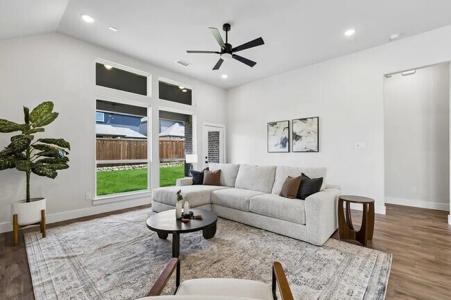 Foto del edificio - 6145 Tahoe Winds Dr