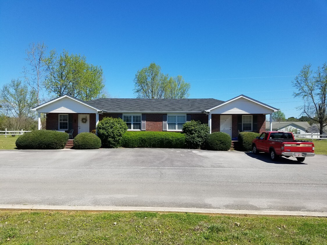 Building Photo - 26990 Elkins Road