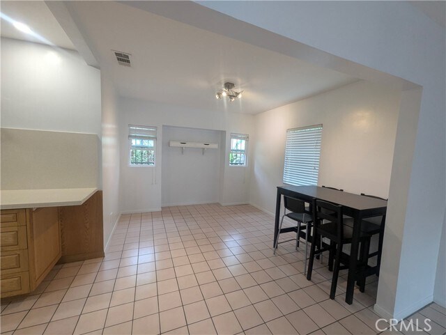 Foto del edificio - 1447 W 37th Pl
