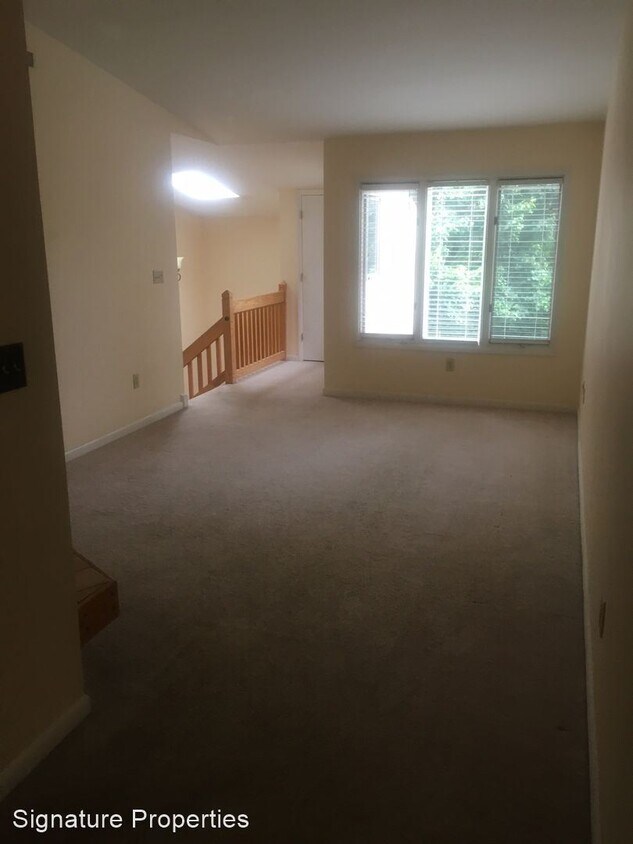 Primary Photo - 2 br, 2 bath House - 111 Windward Drive SW