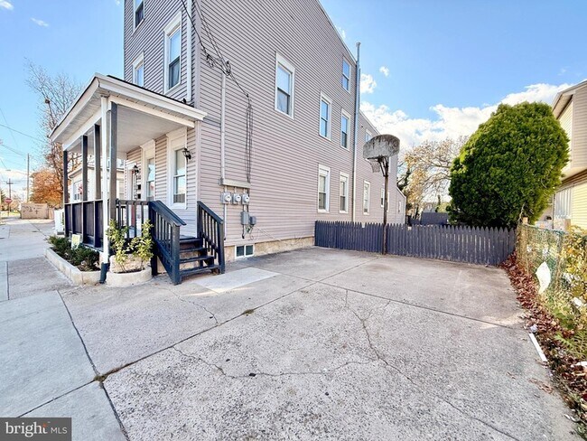 Foto del edificio - 840 Cumberland St