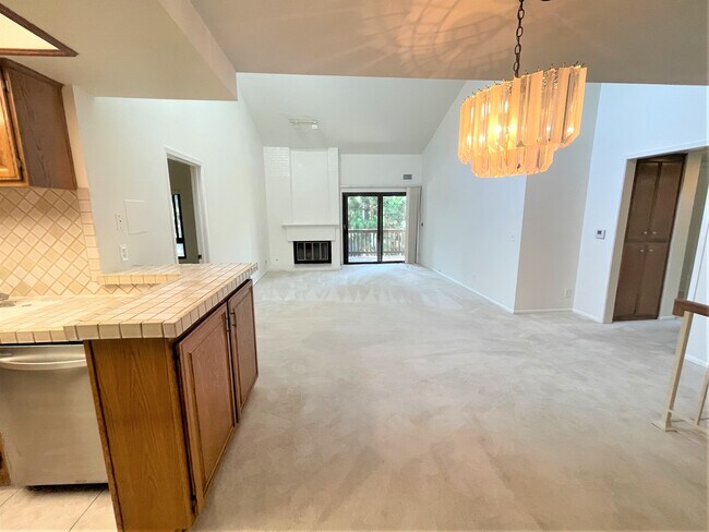Livingroom - 8512 Tuscany Ave