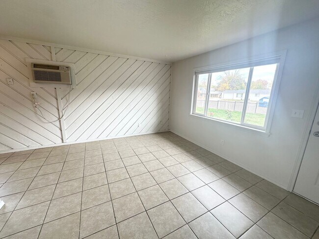 Foto del edificio - 207 N Indiana Ave