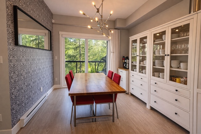 Building Photo - 20498 82 Av