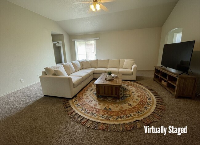 Building Photo - 4406 Hondo Dr