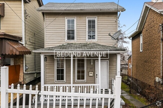 Building Photo - 127 E 15th Ave