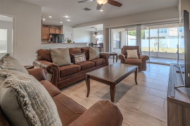 Foto del edificio - 5561 SW 40th St