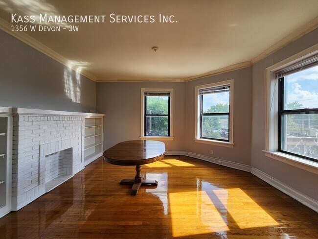 Foto del edificio - 1356 W Devon Ave