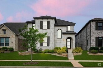 Building Photo - 912 Pearl Pl