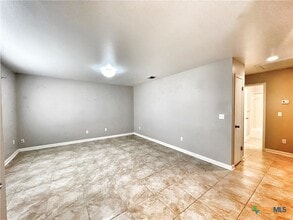 Building Photo - 1768 Kuehler Ave