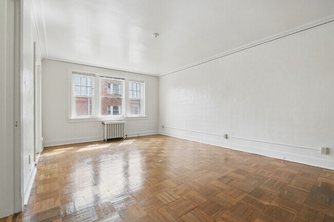 Foto del edificio - 5646 Hobart St