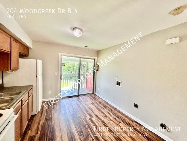 Building Photo - 204 Woodcreek Dr