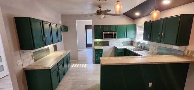 Foto del edificio - 1124 NE 5th Terrace