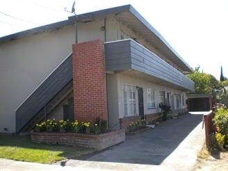 Building Photo - 389 Clifton Ave